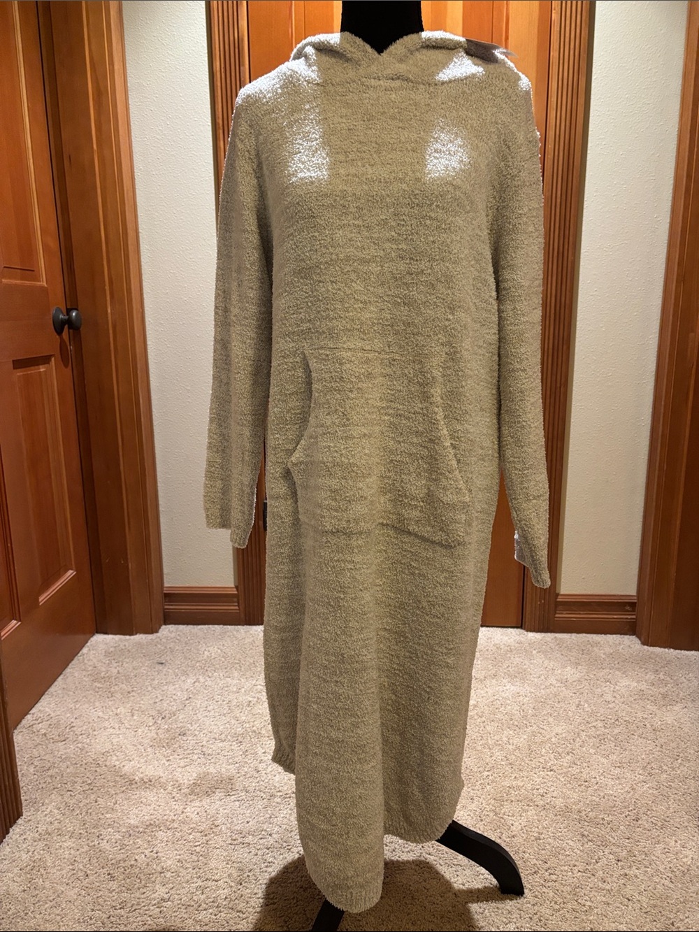 Cozy Hooded Maxi Robe/Nightgown in Gray, size S/M.